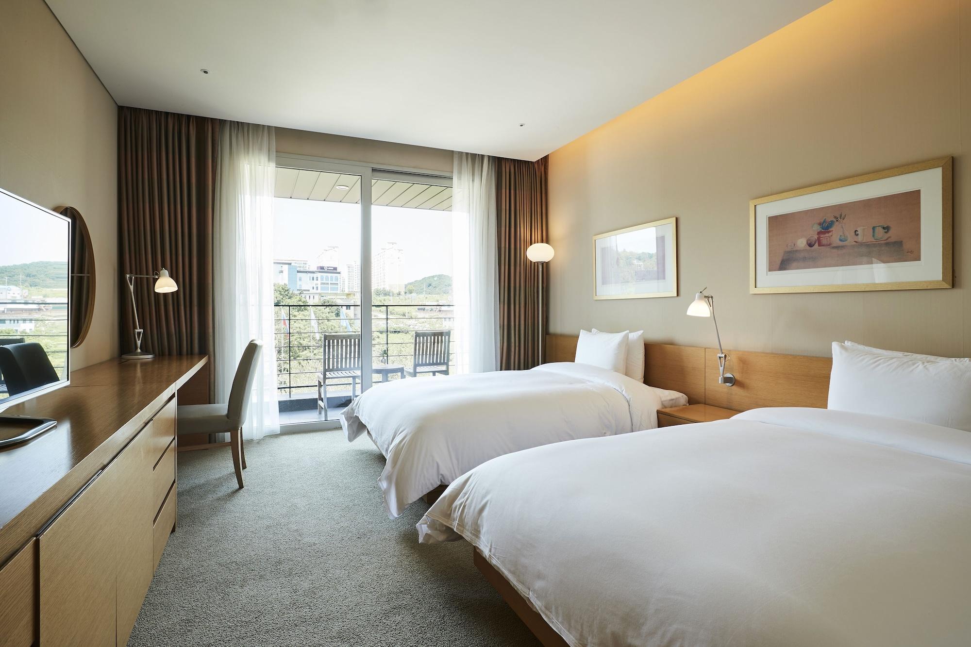 Rolling Hills Hotel Hwaseong Exterior foto